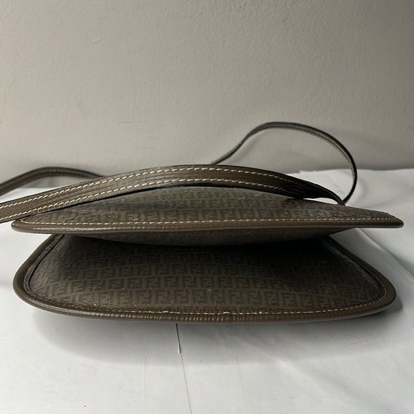 Fendi Vintage Small Double Compartment Crossbody Bag - Picture 5 of 13